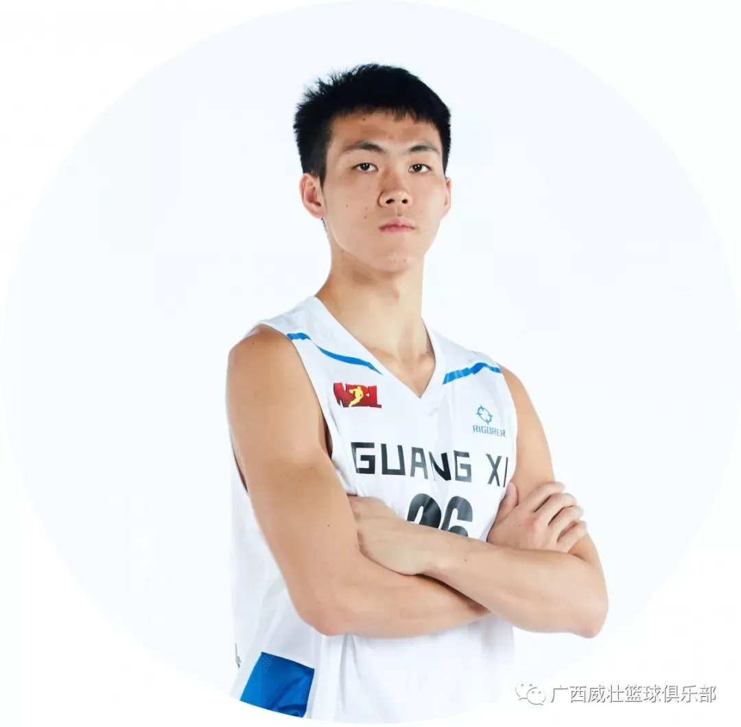 刻苦训练篮球时如何避免受伤的建议_0